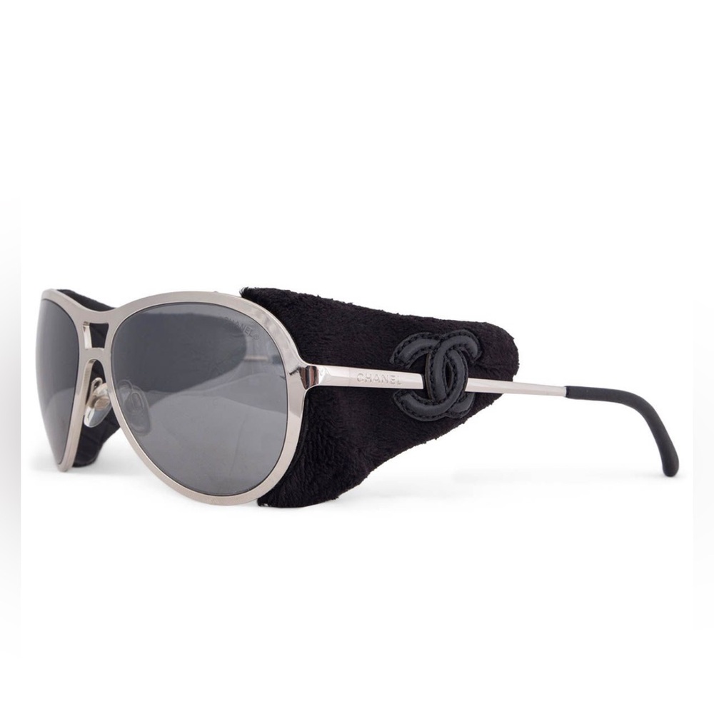 CHANEL silver COCO NEIGE
Side Shield Sunglasses 40852